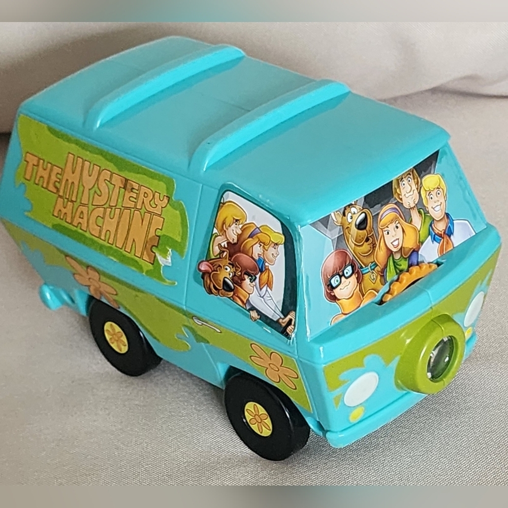Scooby Doo & Friends Mystery Van With Light From Hannah Barbera